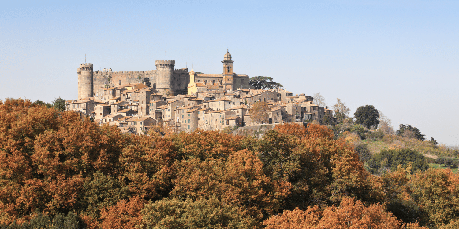 Ottobre sul Lago di Bracciano: Il Fascino dei Borghi in Autunno